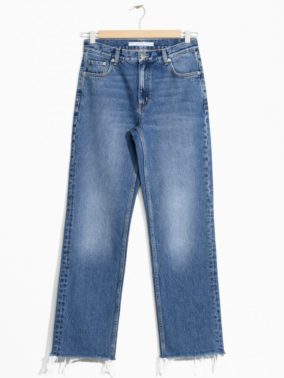 Mom jeans – så stylar du trenden (+ 17 stilsäkra köp)