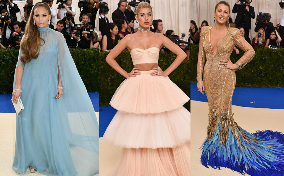 Bläddra vidare för att se alla looks från röda mattan på MET-galan 2017.