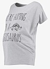 T-shirt med texten &rdquo;We&acute;re hoping for a stegosaurus&rdquo;.
