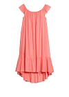 Korallf&auml;rgad kl&auml;nning med volanger.