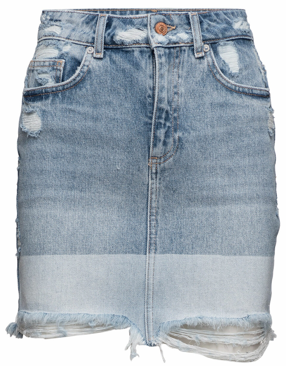 11 snygga jeanskjolar – och hur du stylar trenden