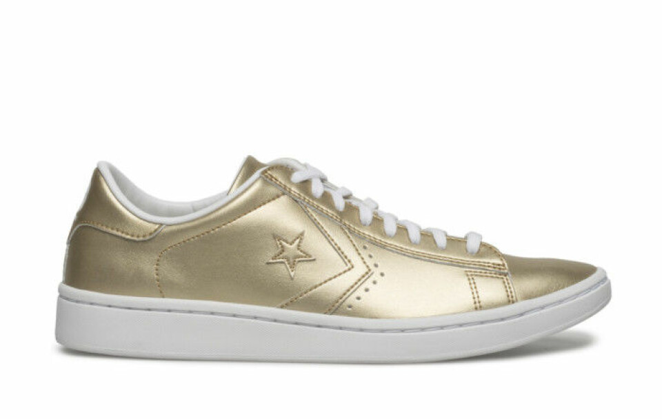 25 snygga sommarskor i metallic - från budget till lyx