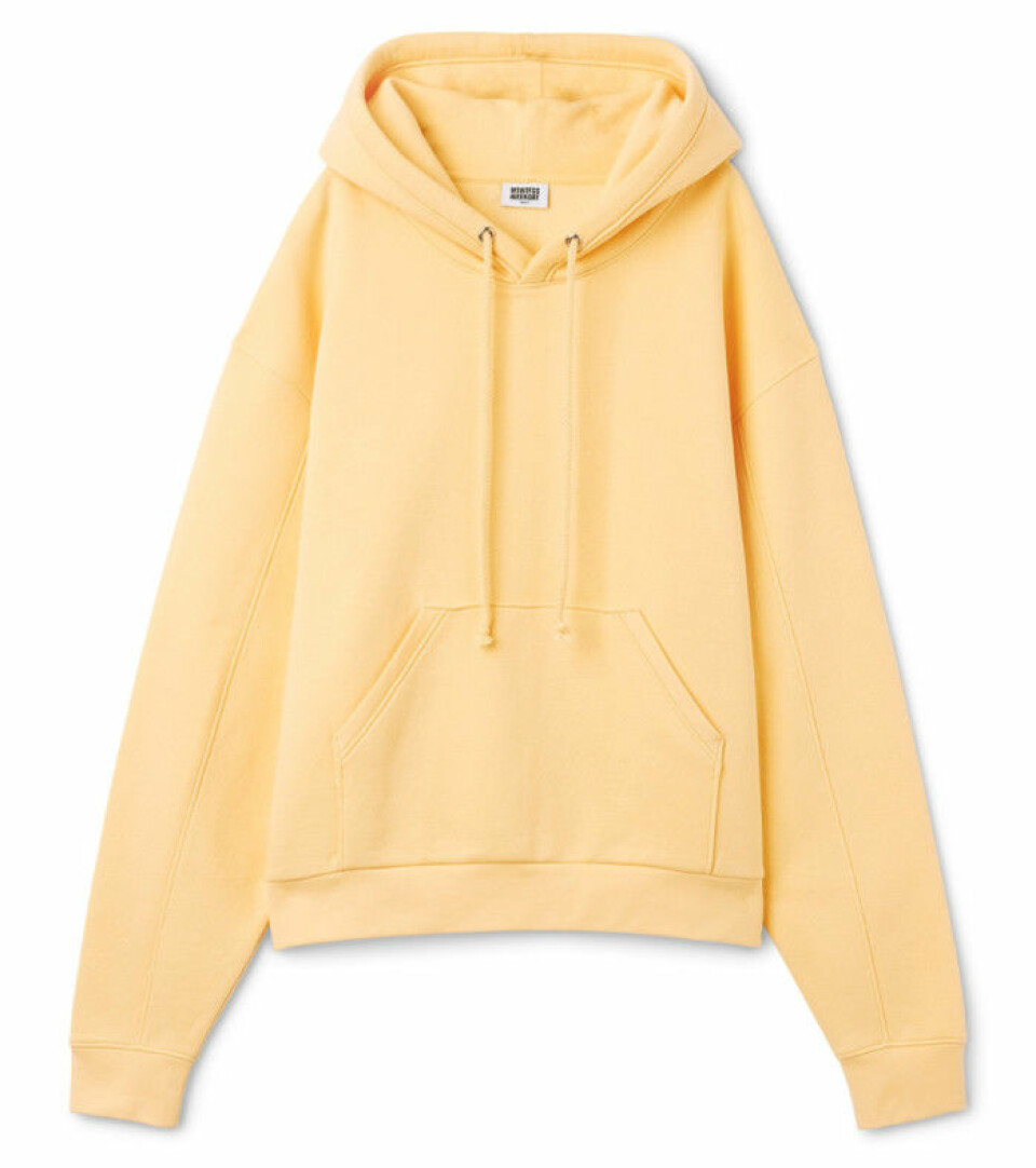 Trendspaning: Här är de gula men absolut inte fula plaggen att slå till på