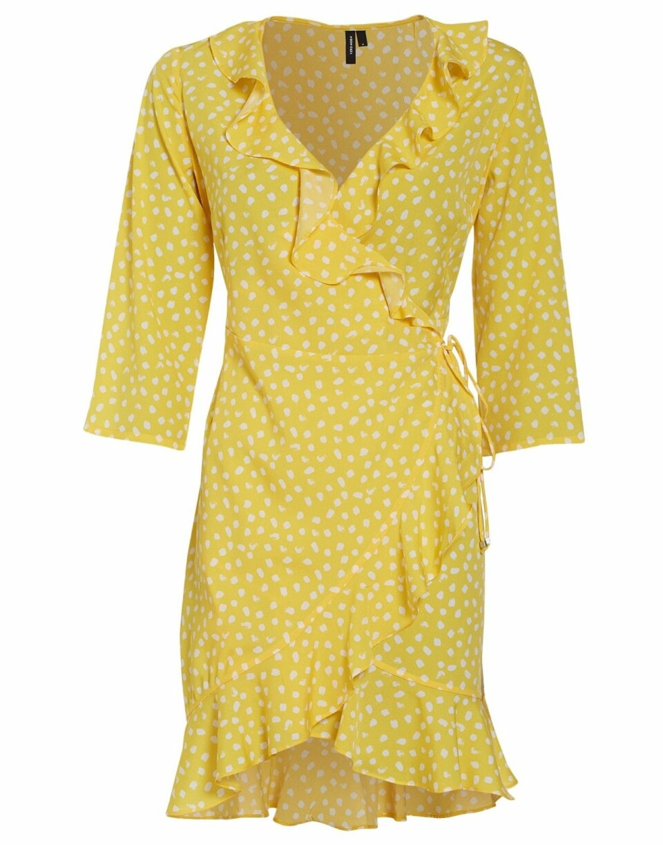 Yellow fellow! Säsongens snyggaste klänningar i trendfärgen