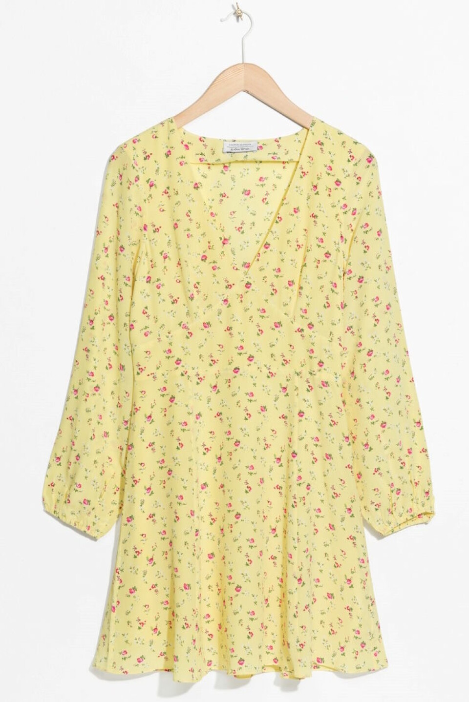 Yellow fellow! Säsongens snyggaste klänningar i trendfärgen