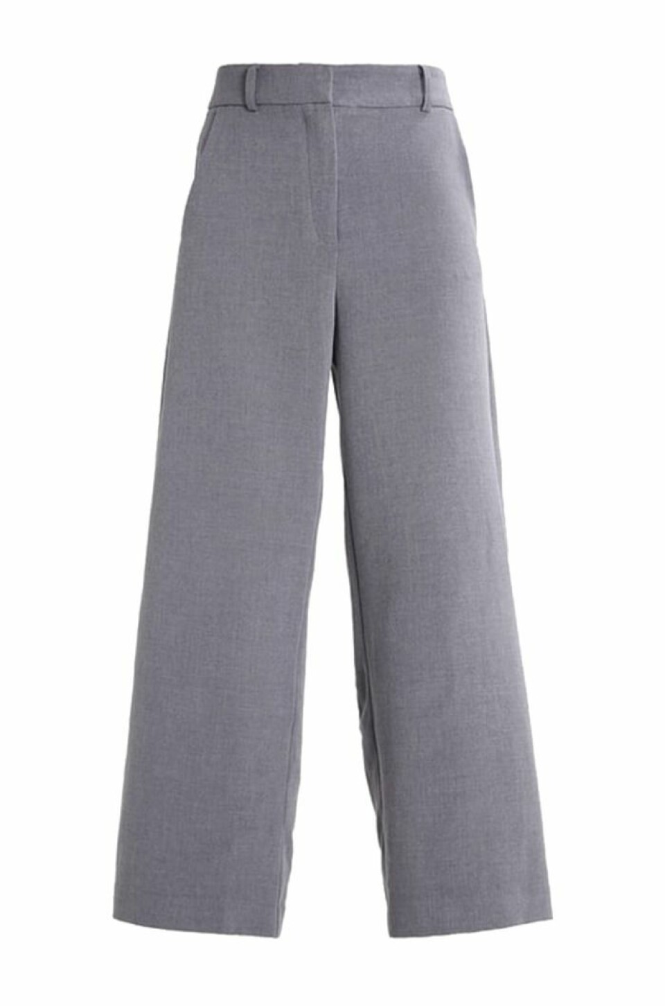 4 trendiga looks att bära i veckan (+ plaggen du behöver!)