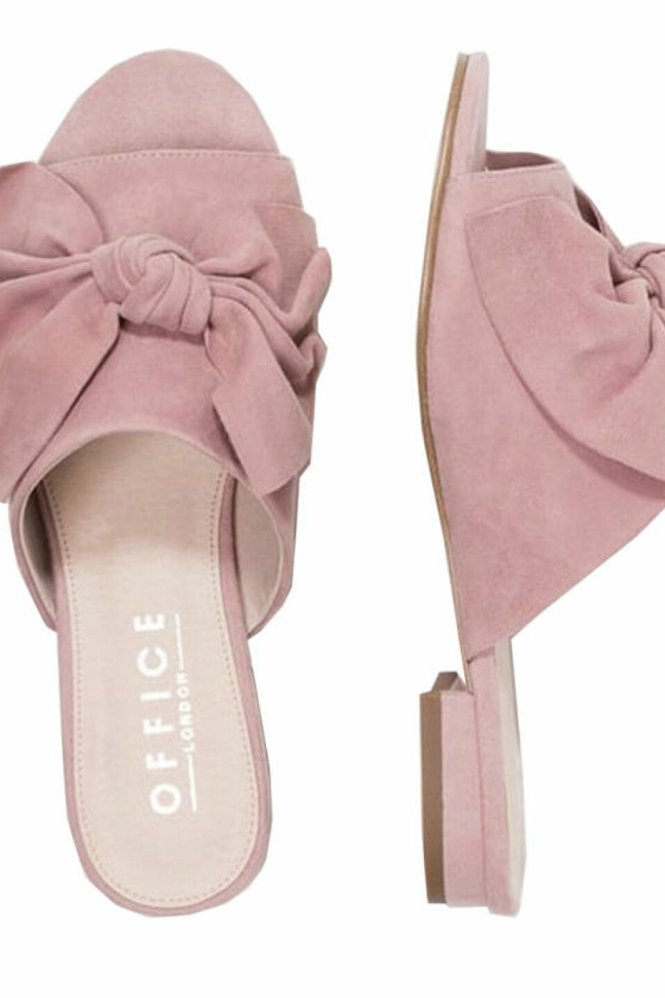 Möblerna får gärna vara lite kraftigare och placerade direkt på golvet för en härlig myskänsla. Möblerna får gärna vara lite kraftigare och placerade direkt på golvet för en härlig myskänsla.