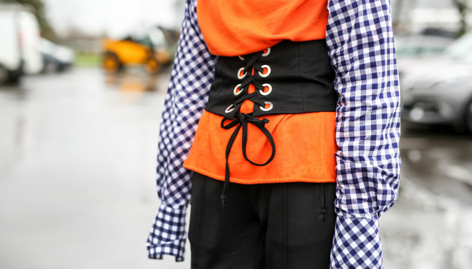 Korsettskärpet är it-accessoaren just nu – så stylar du trenden rätt