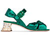 Gr&ouml;n sandal med strassklack fr&aring;n Miu Miu.