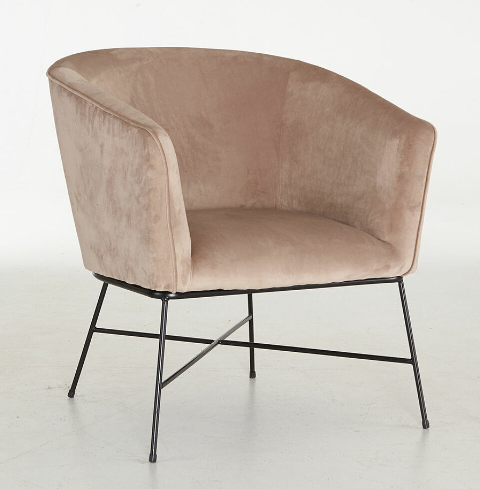 Sammetsfåtölj, ca 1 500 kr.