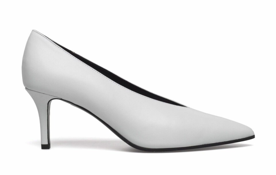 Vita pumps från Notabene.