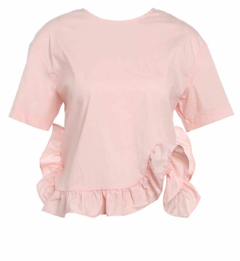 Puderrosa blus med volanger från Lost ink.