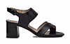 Svarta sandaler med klack fr&aring;n Geox.