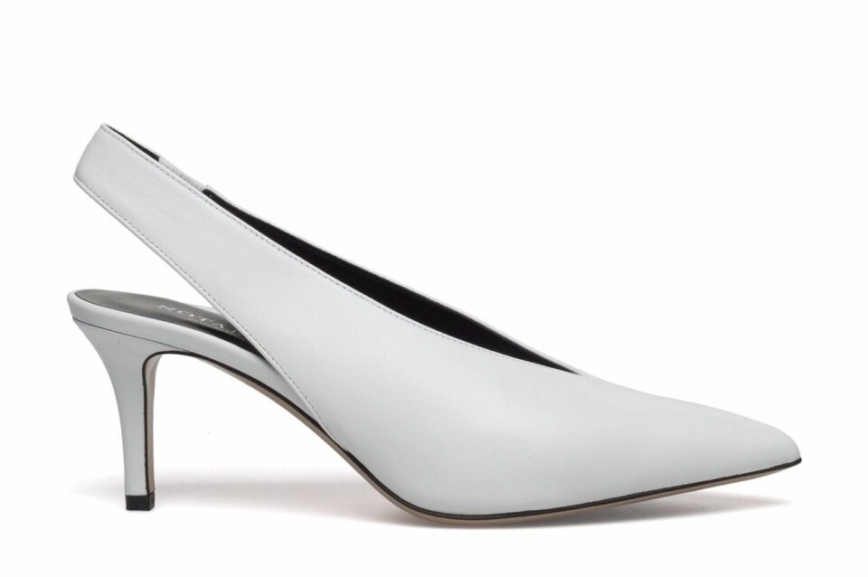 Vita slingbacks från Notabene.