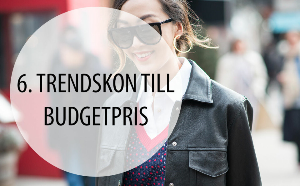 Kombinera din basgarderob med ett utvalt par trendskor för varje säsong. Lägg fokus och pengar på tidlösa modeller som alltid fungerar, men låt gärna hajpade trender få vara roliga budgetköp.