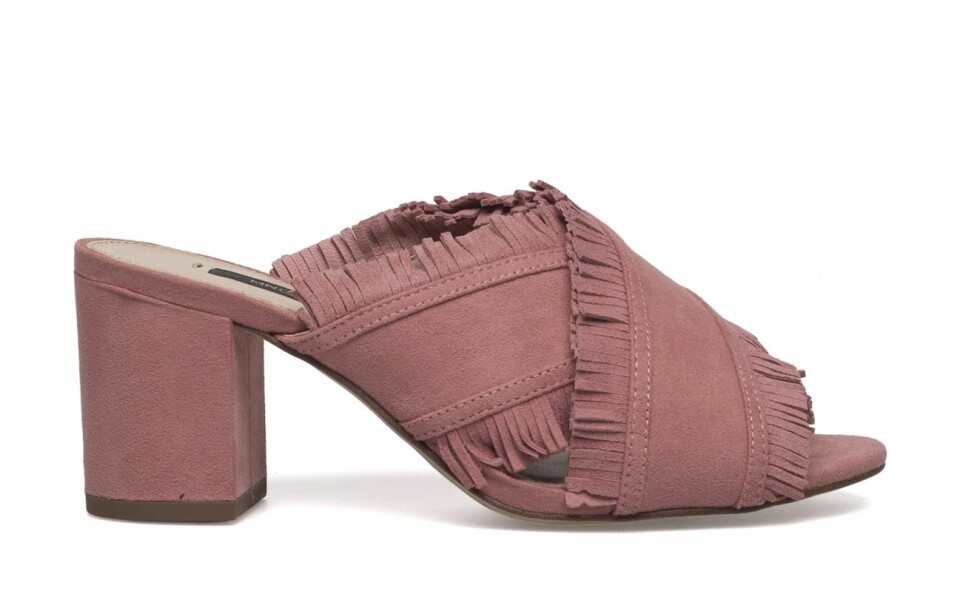 Puderrosa mules från Mango.