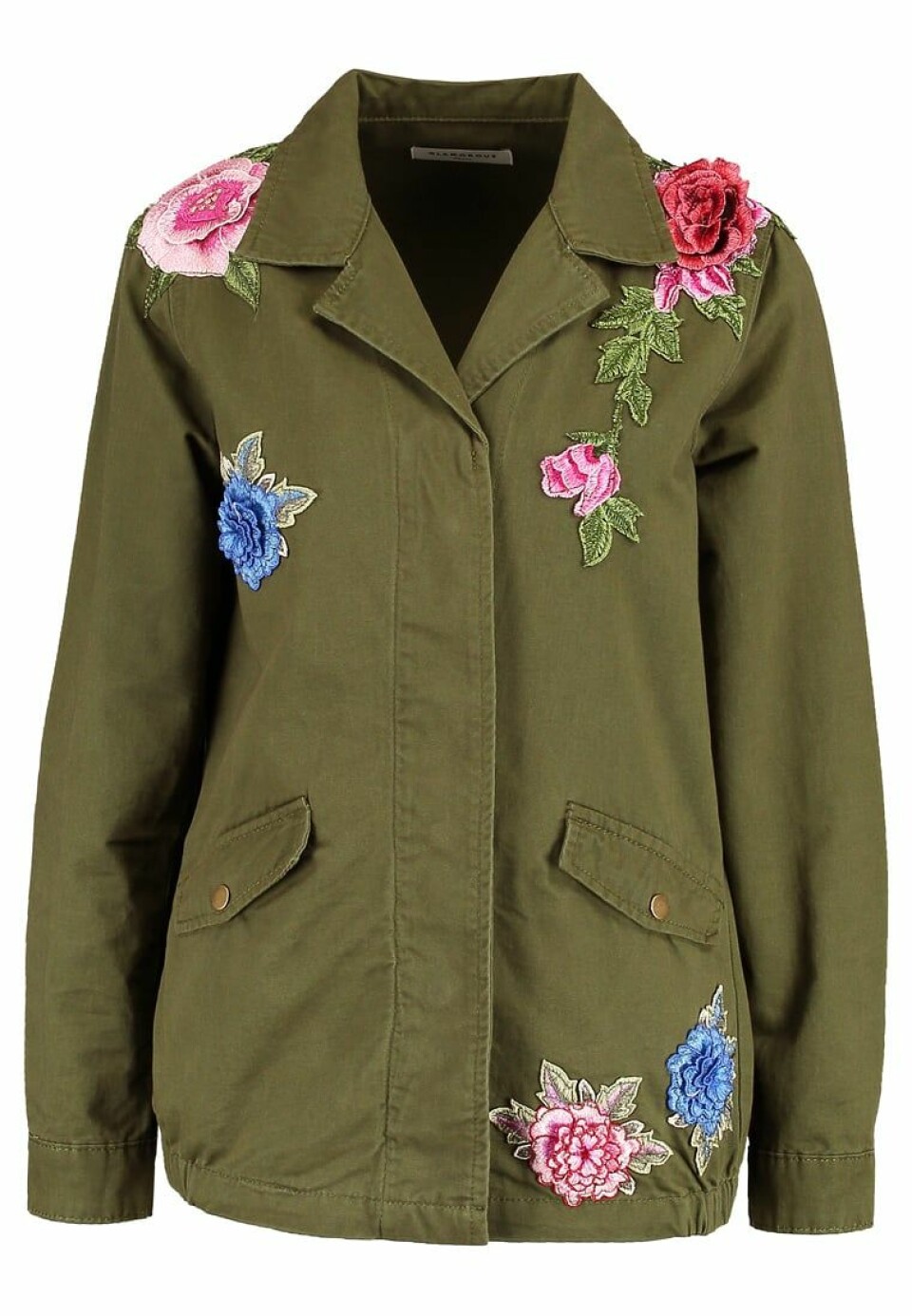 Armyjackan är helrätt i sommar – åtta måste ha-köp