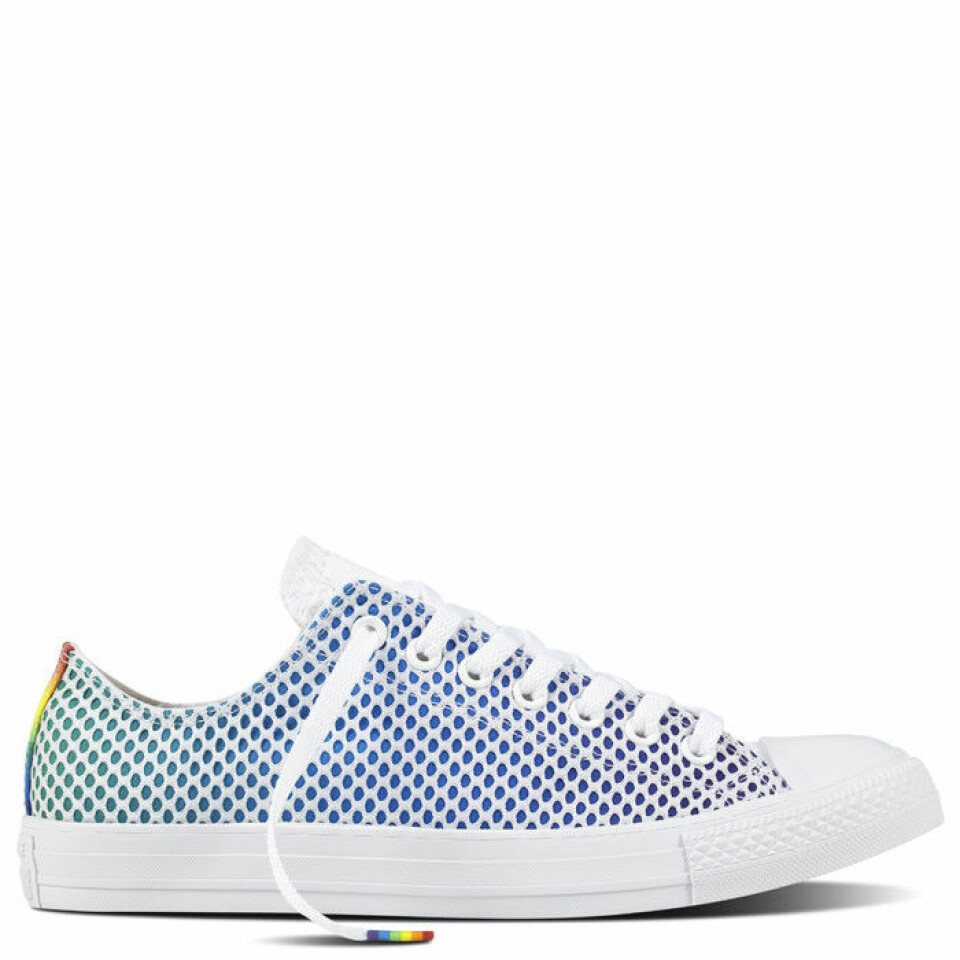 Klicka hem regnbågsfärgade produkter som stöttar Pride 2017