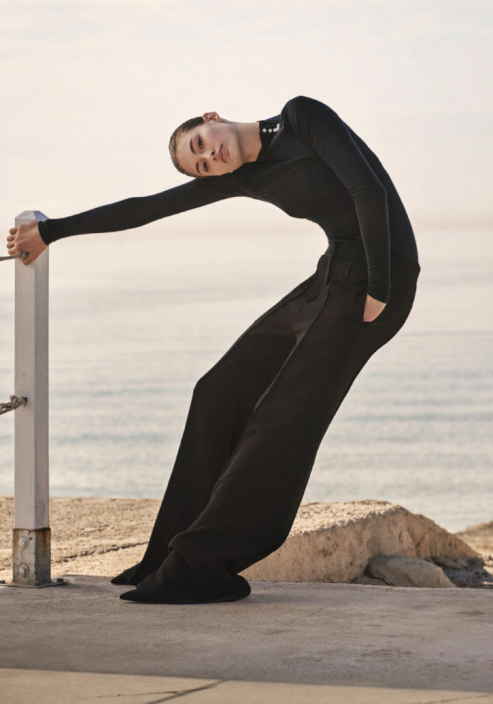 H&M Studio AW17 släpps i utvalda butiker och online den 14 september. H&M Studio AW17 släpps i utvalda butiker och online den 14 september.