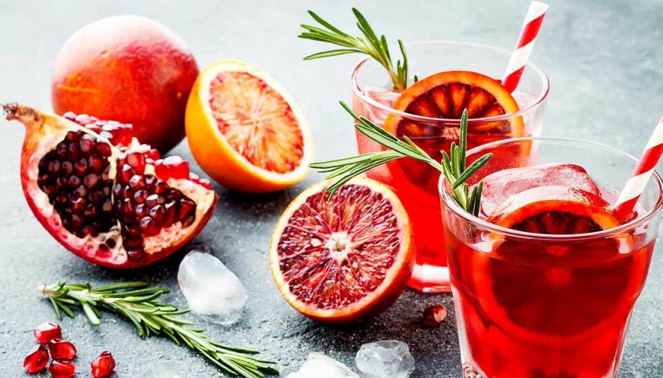 Trött på GT? Gör en drink med gin, blodapelsin och fläder