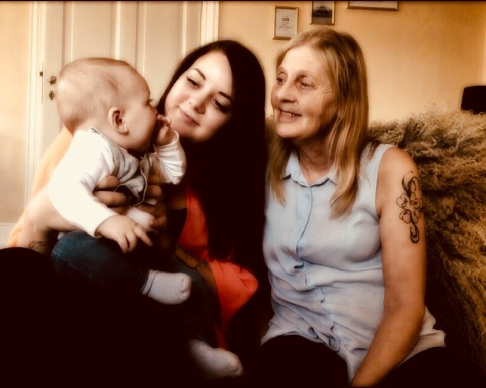 ”Jag är 25 år, har barn – och bor ihop med min mamma”