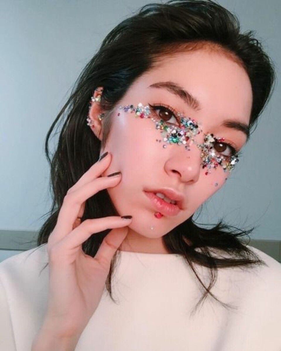 Nyårssmink extra allt – 14 looks med glitter och guld