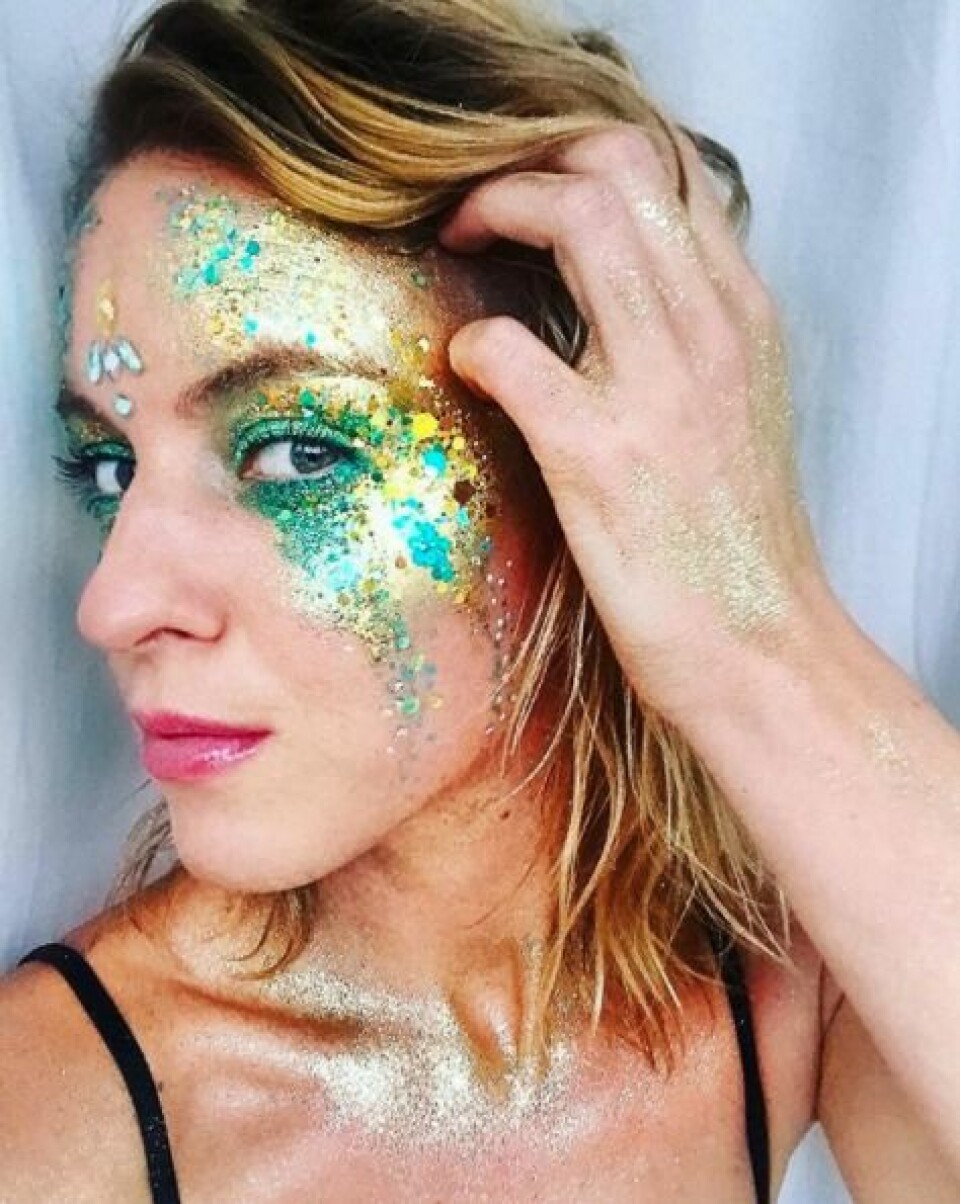 Nyårssmink extra allt – 14 looks med glitter och guld