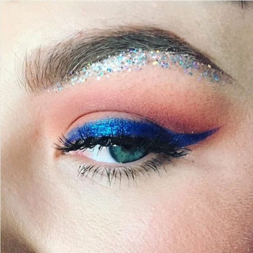 Nyårssmink extra allt – 14 looks med glitter och guld