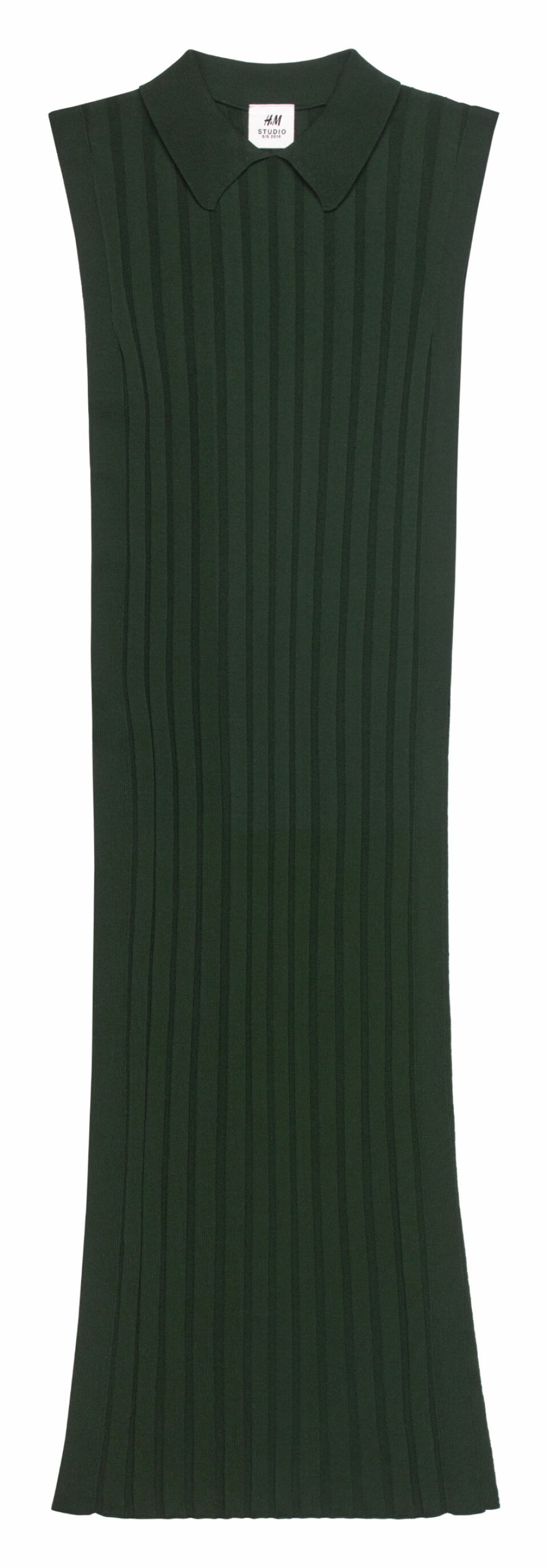 Färglada tryck och utsvängda byxor – då släpps H&M Studios vårkollektion