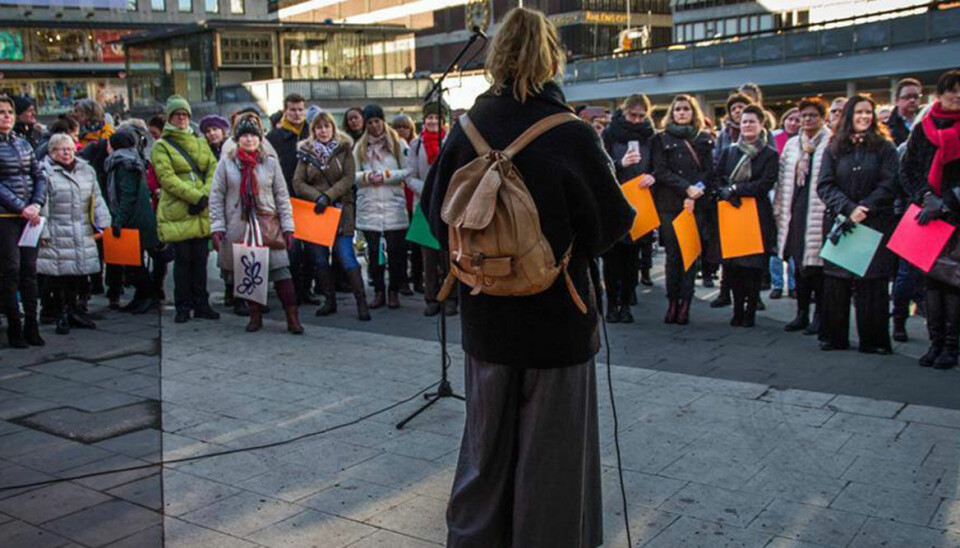 Det här klockslaget börjar kvinnor jobba gratis – varje dag