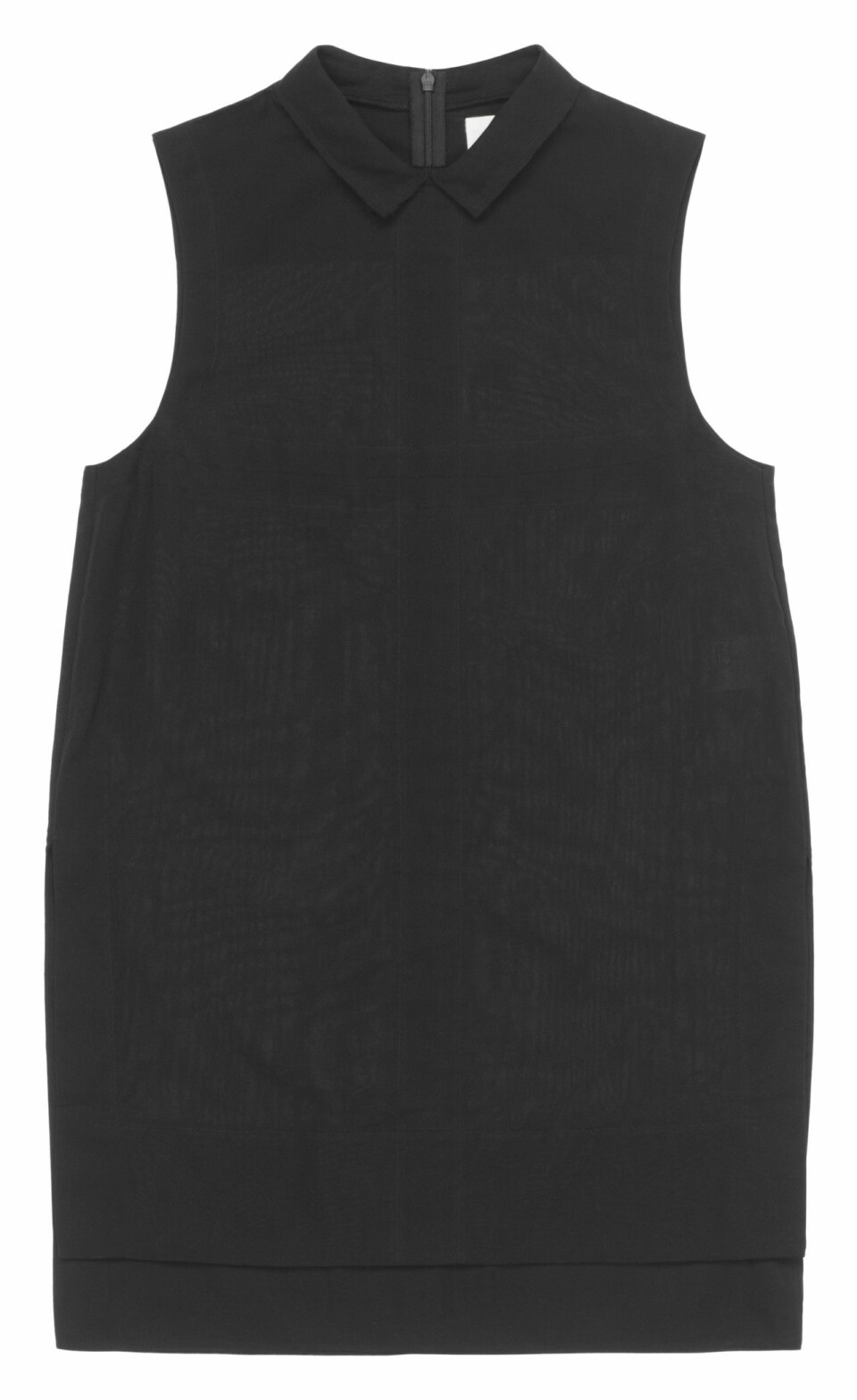 Färglada tryck och utsvängda byxor – då släpps H&M Studios vårkollektion