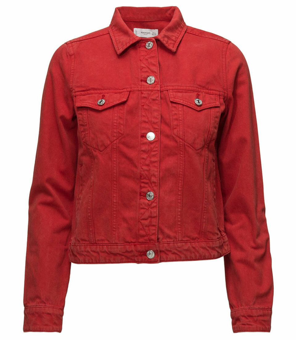10 trendiga jeansjackor som sätter färg på våren