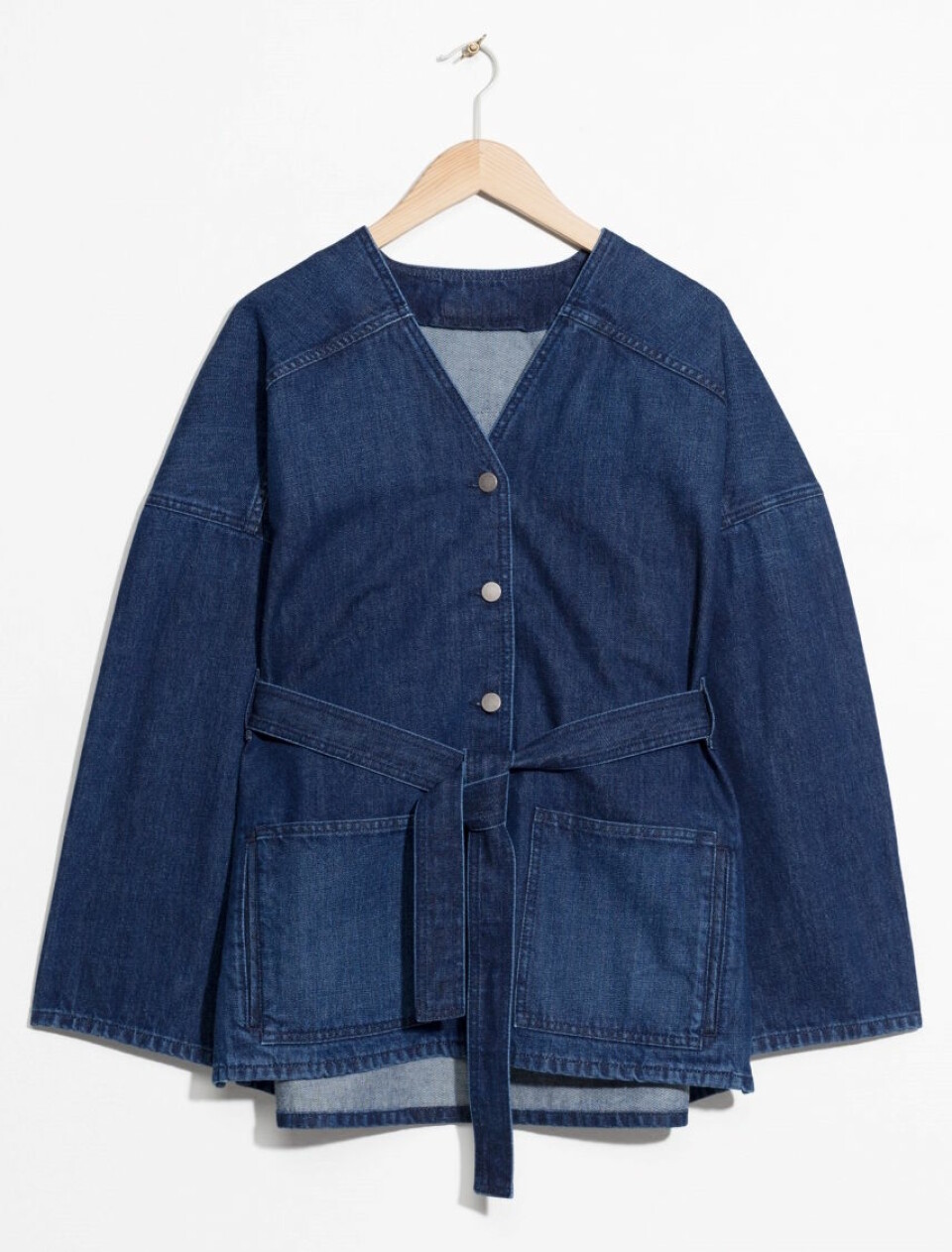 Denim från topp till tå är vårens trendigaste look