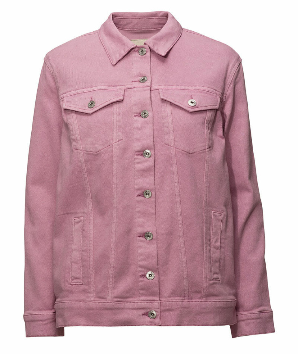 10 trendiga jeansjackor som sätter färg på våren