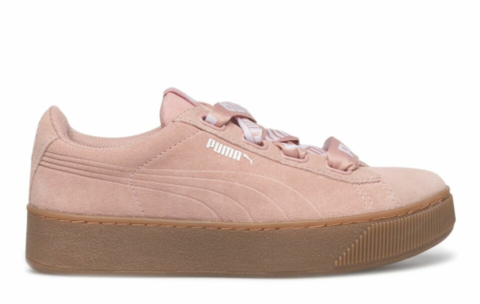 Karamell i pastell – 30 sneakers att inviga våren i