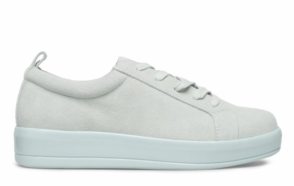 Karamell i pastell – 30 sneakers att inviga våren i