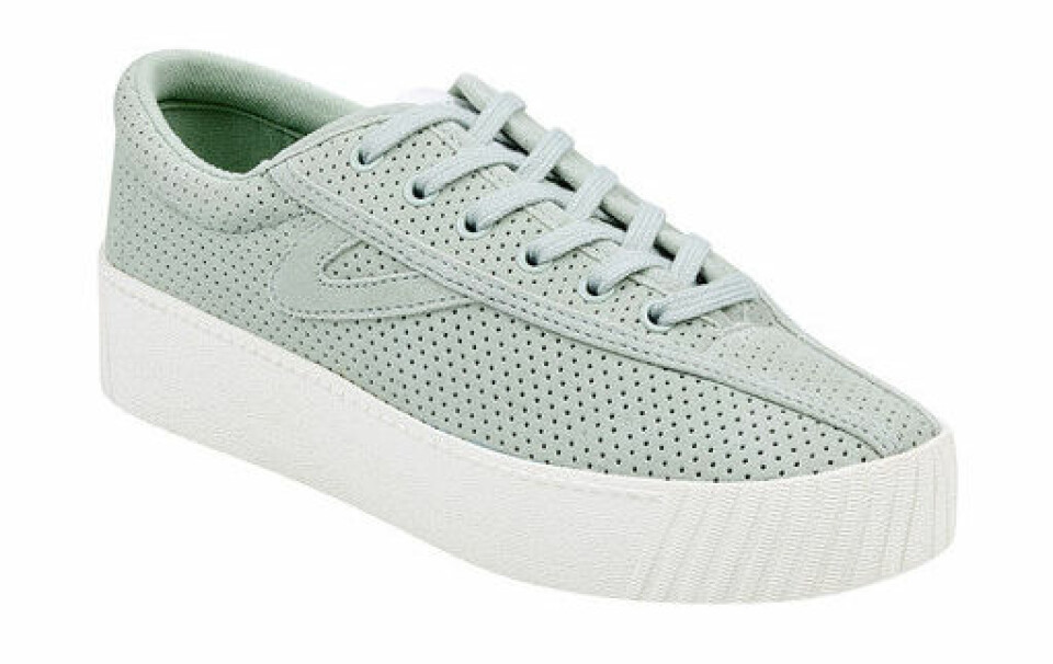 Karamell i pastell – 30 sneakers att inviga våren i