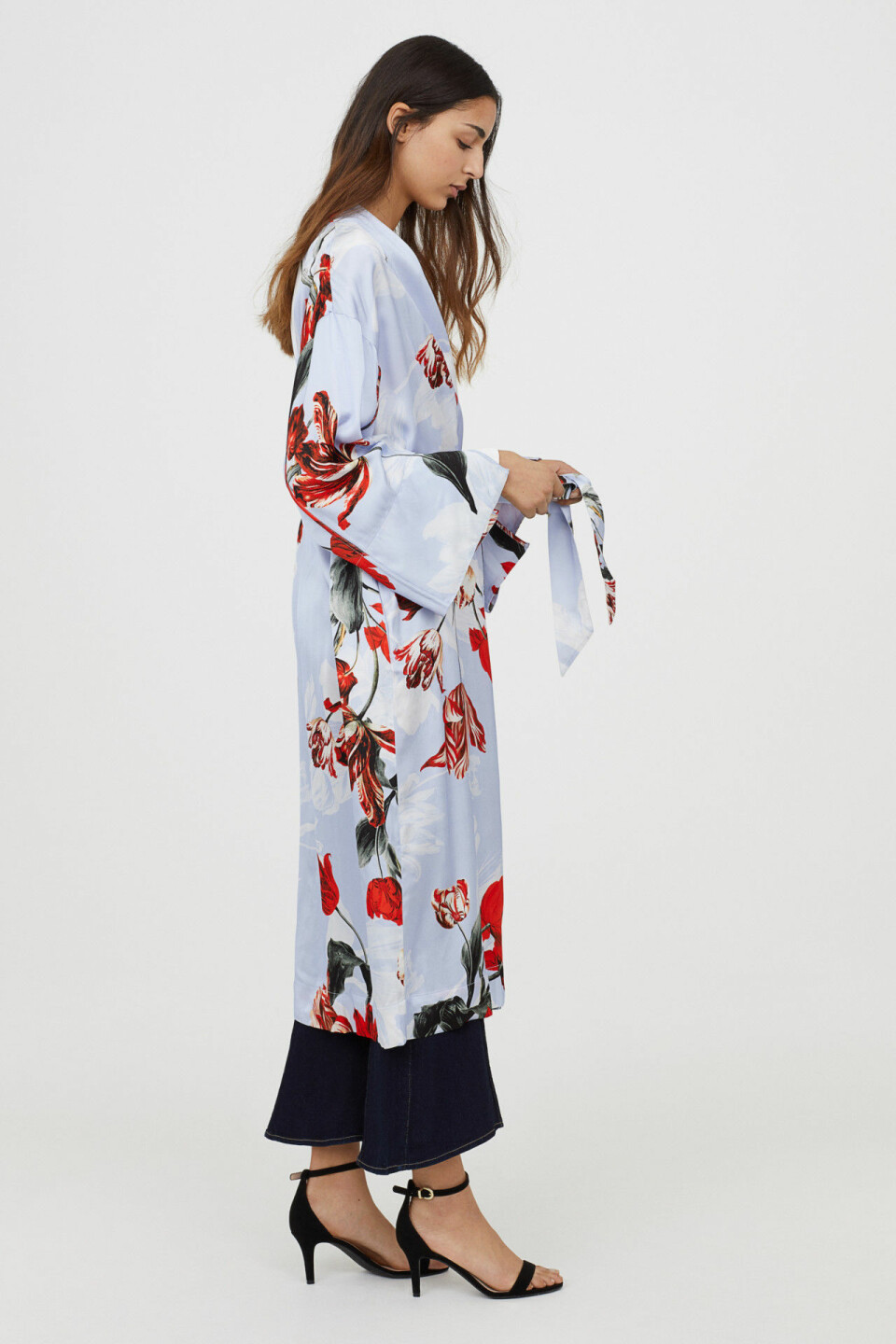 H&M släpper mor- och barnkollektion i maj. H&M släpper mor- och barnkollektion i maj.