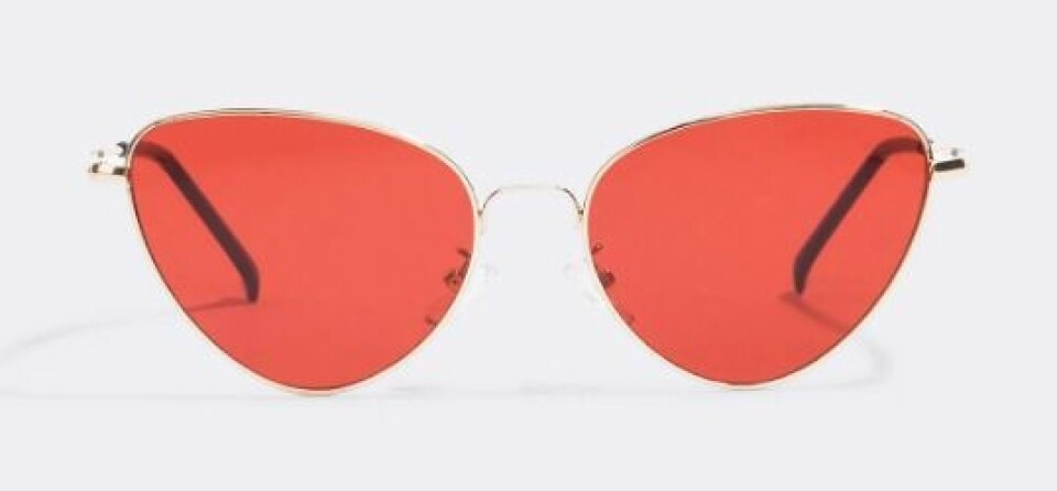 Hey sunshine! Solglasögon med färgat glas är så rätt just nu