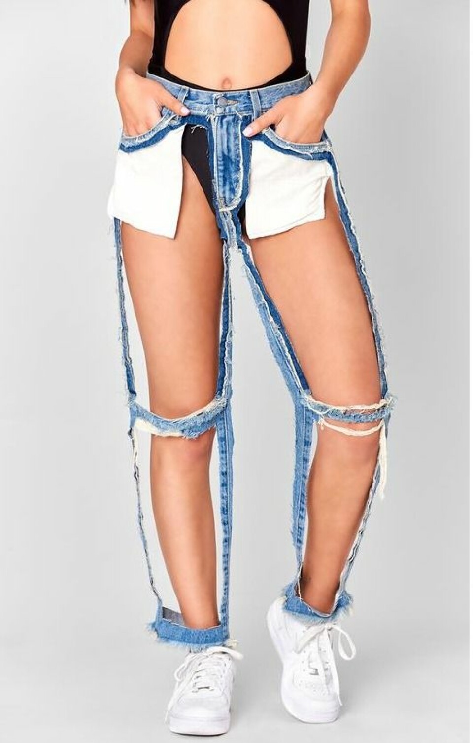 De här jeansen sålde slut direkt – och vi fattar ingenting