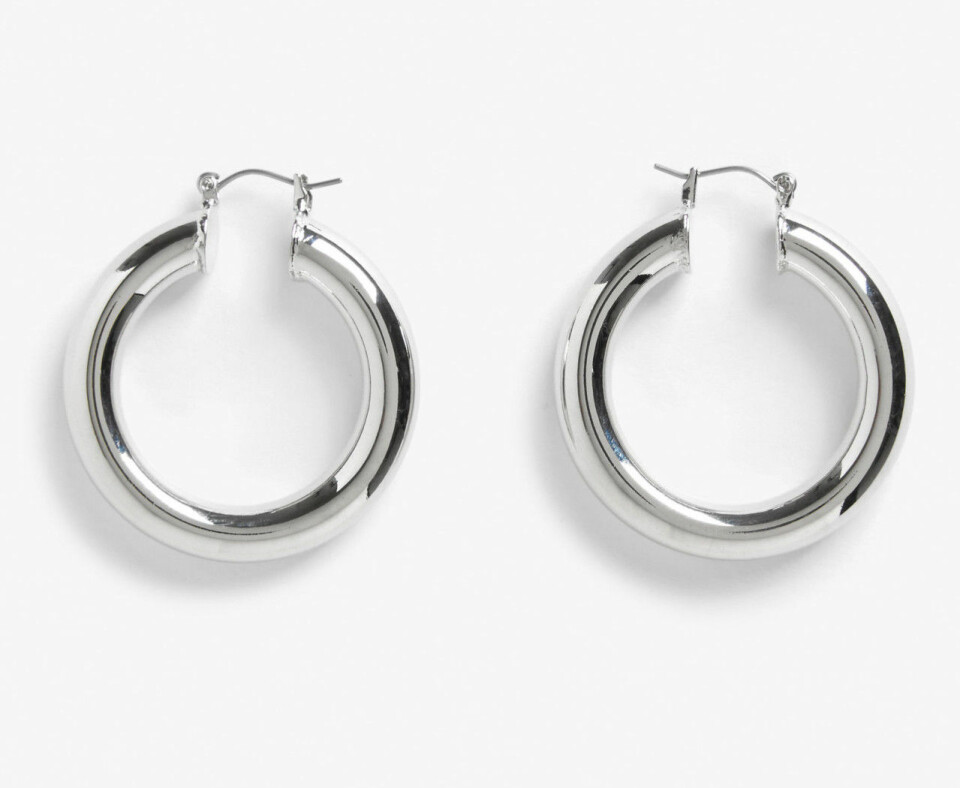 15 snygga hoops – shoppa sommarens trendigaste örhängen här