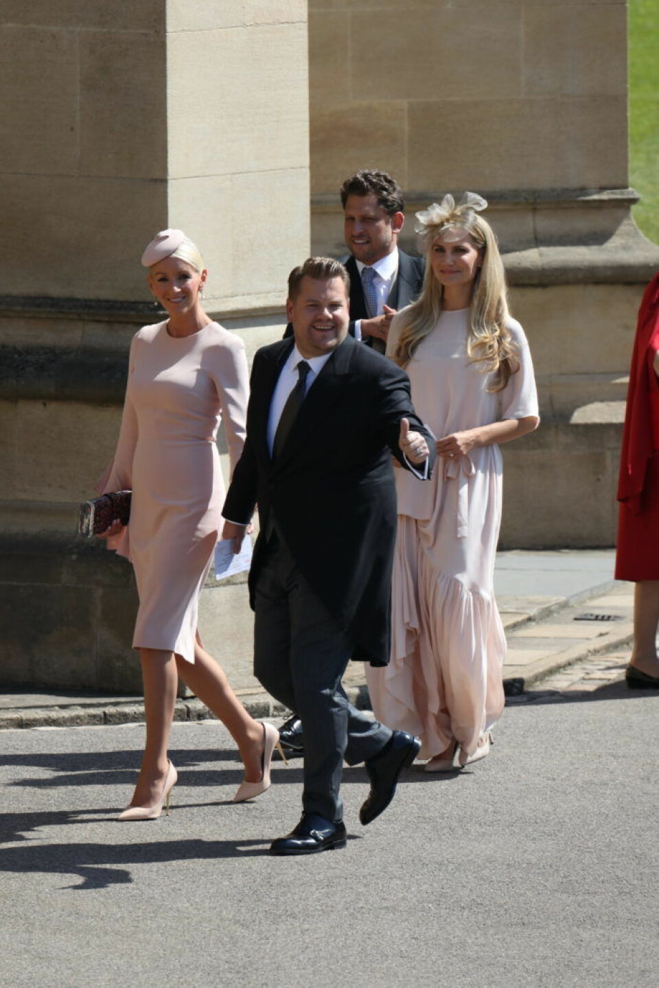 Komikern och programledaren James Corden med hustrun Julia Carey. Komikern och programledaren James Corden med hustrun Julia Carey.