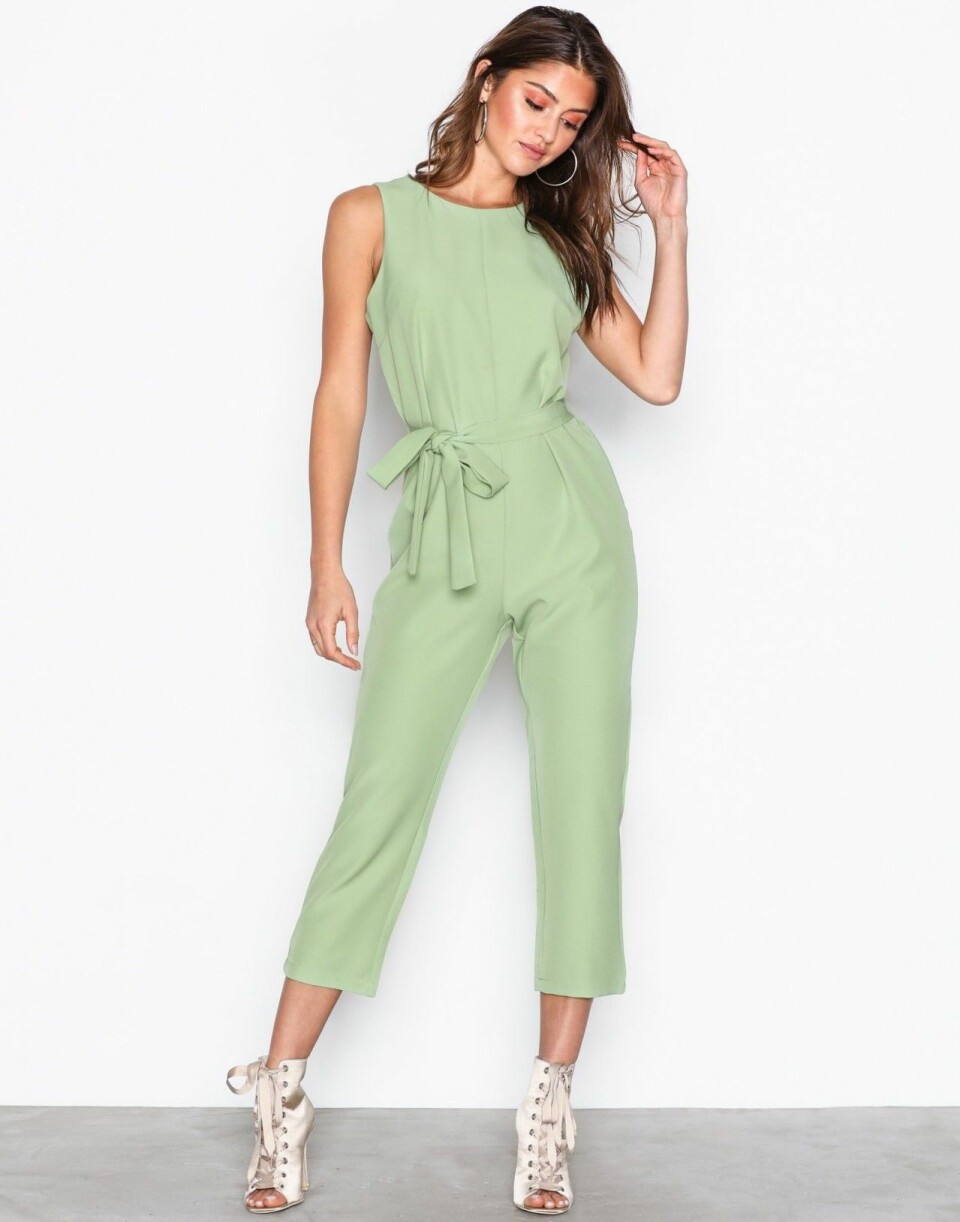 20 fina jumpsuits att bära på sommarens alla fester