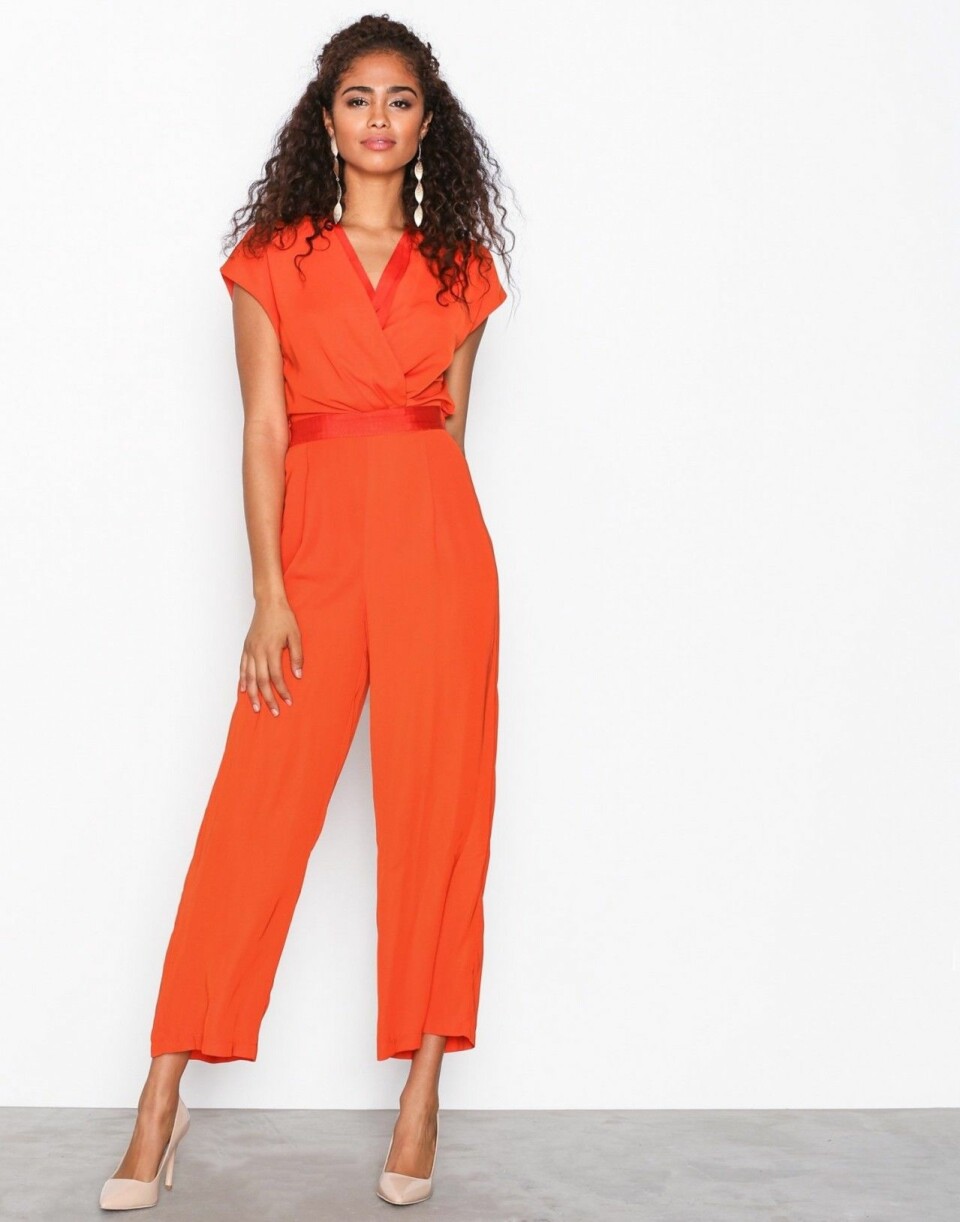 20 fina jumpsuits att bära på sommarens alla fester