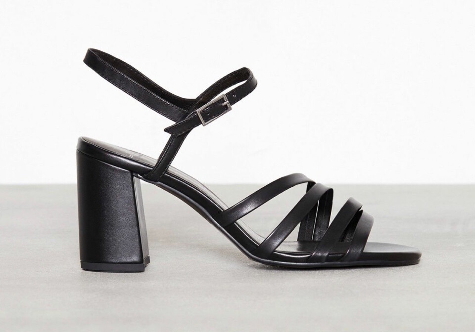 Fynda festskor på sommarrean – 16 snygga köp