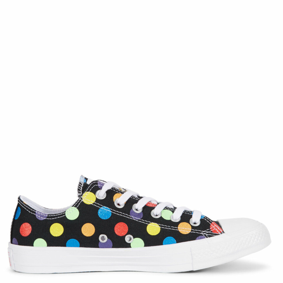 Converse stöttar hbtq+-rörelsen med ny Pridekollektion