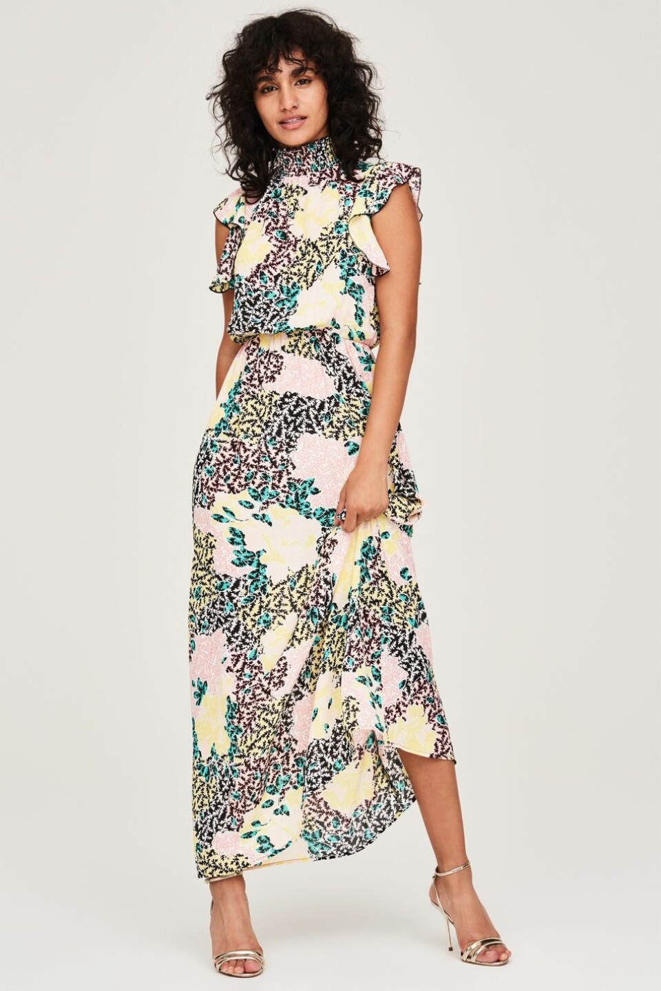 Sista minuten! 15 klänningar du hinner klicka hem innan midsommar