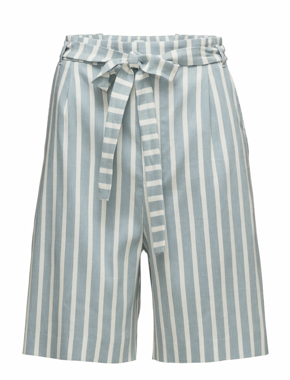 Moderedaktören listar 10 snygga shorts i längre modell