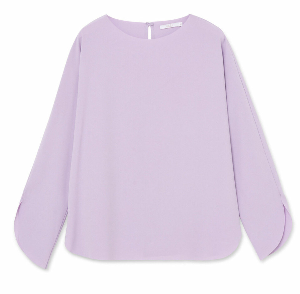 Leoprint, satin och puffärm – 18 blusar under 400 kronor