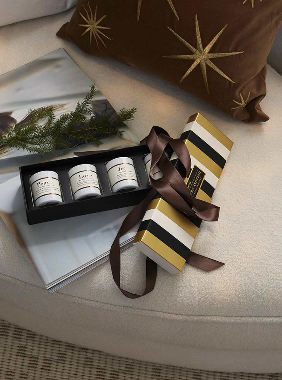 Bärnsten, grönska och mässing – så ser julen 2018 ut hos H&M Home